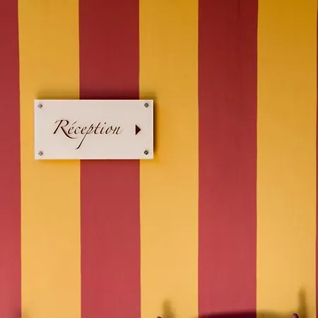 Готель La Bastide Du Port - De Charme Сен-Тропе