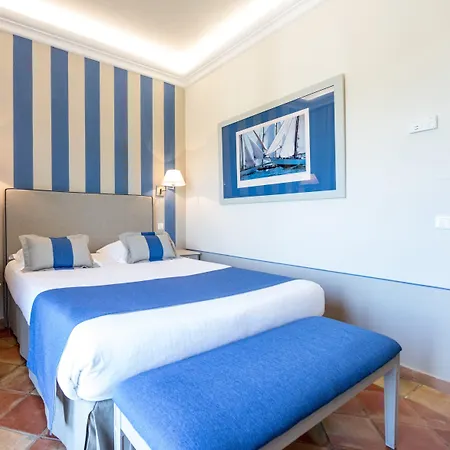 Готель La Bastide Du Port - De Charme Сен-Тропе