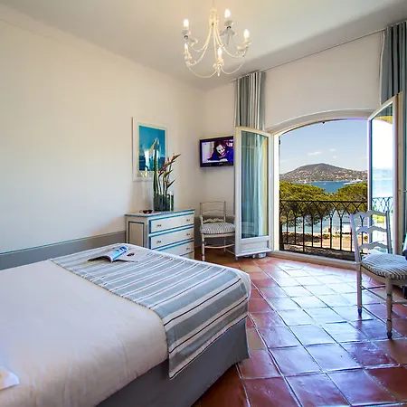 Готель La Bastide Du Port - De Charme Сен-Тропе