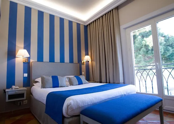 Hotel La Bastide Du Port - De Charme Saint-Tropez