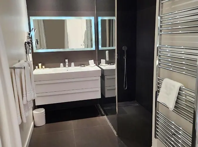 Hotel La Bastide Du Port - De Charme