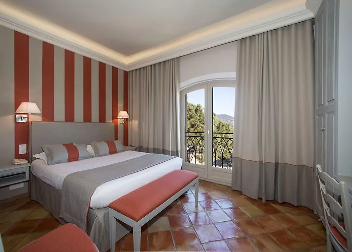 La Bastide Du Port - De Charme 4*