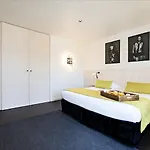 Готель La Bastide Du Port - De Charme 4*