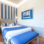 Hotel La Bastide Du Port - De Charme Saint-Tropez