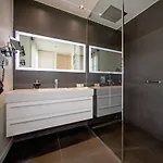 Готель La Bastide Du Port - De Charme 4*