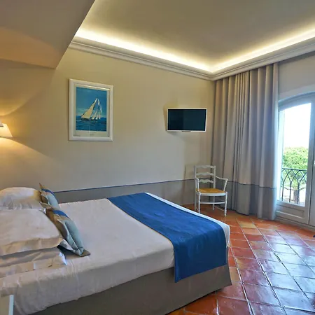 Szálloda La Bastide Du Port - De Charme 4*