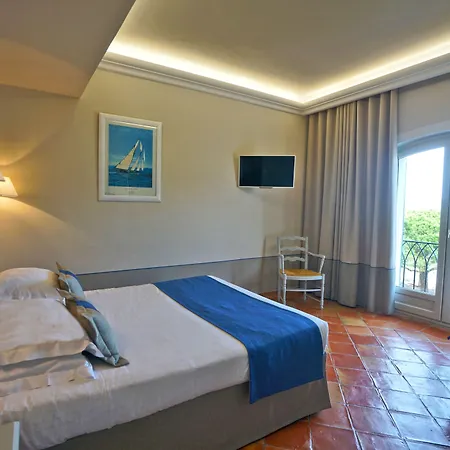 호텔 La Bastide Du Port - De Charme 쎙뜨호뻬