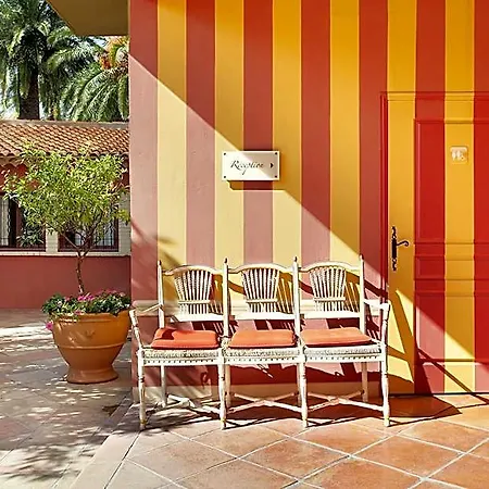 La Bastide Du Port - De Charme Готель 4*