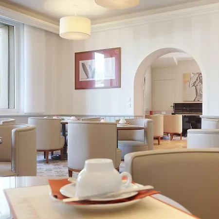 Hotel La Bastide Du Port - De Charme 4*